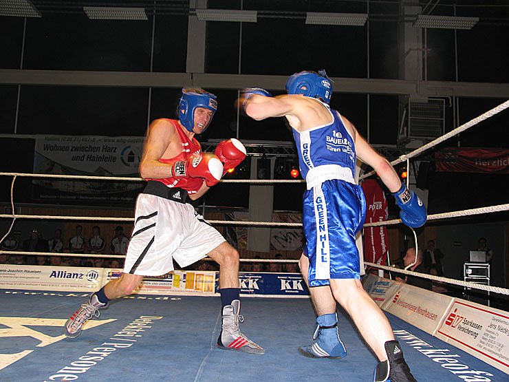 Tabellenspitze behauptet