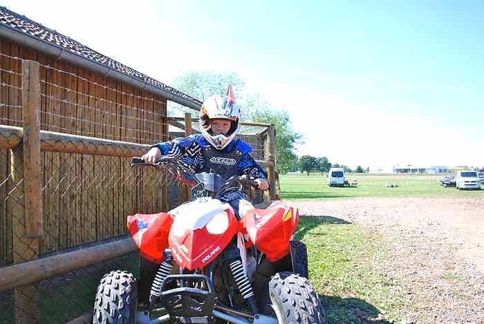 Bikes auf dem Scheunenhof