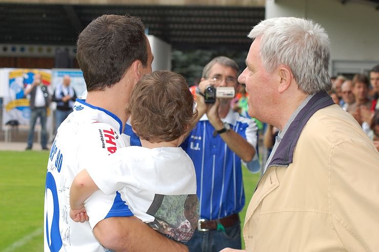 Fu&szlig;ball-Krimi im AKS