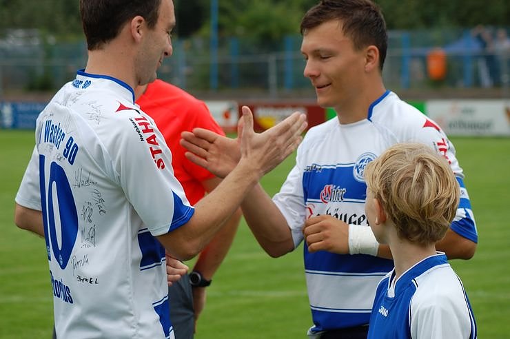 Fu&szlig;ball-Krimi im AKS