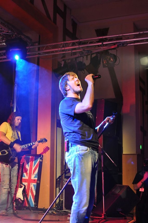 Emma im Jugendklubhaus