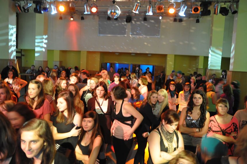 Junge Party im Klubhaus