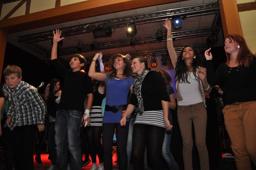 Junge Party im Klubhaus