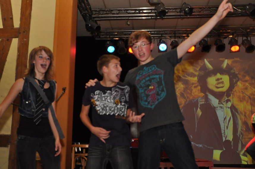 Junge Party im Klubhaus