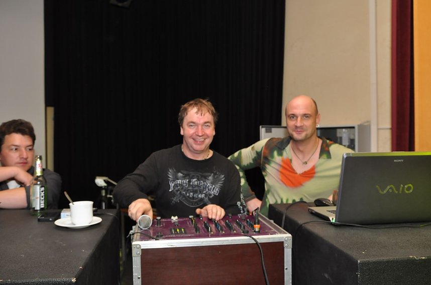 Junge Party im Klubhaus