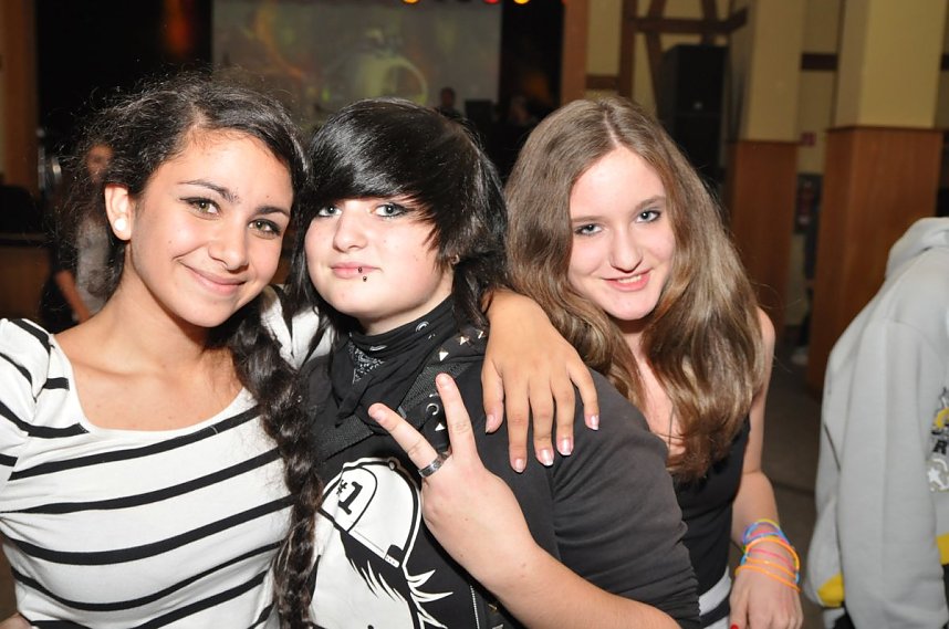 Junge Party im Klubhaus