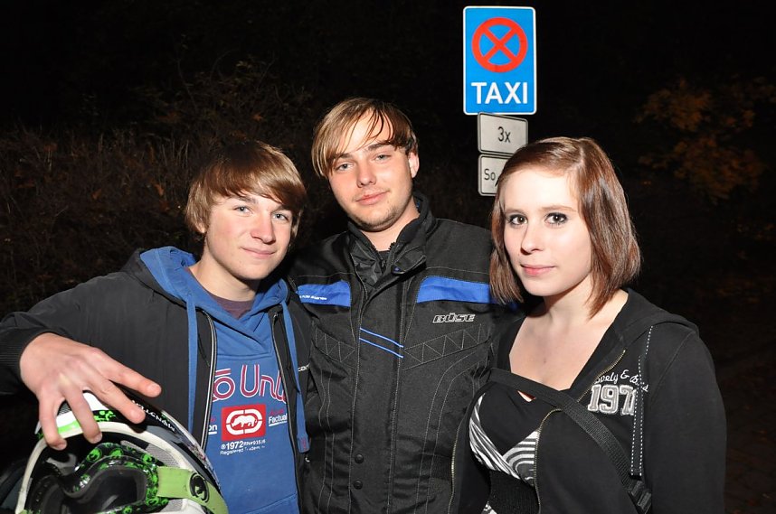 Junge Party im Klubhaus