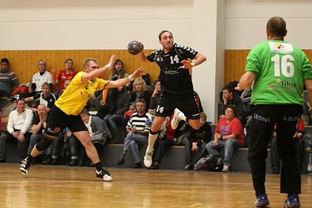 Niederlage in eigener Halle