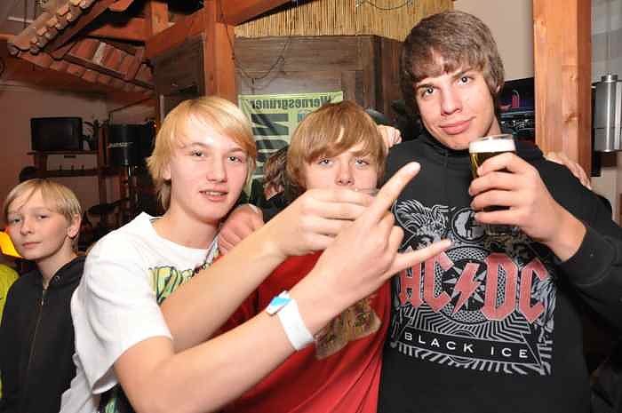 Hardcore im Alten Konsum Leimbach