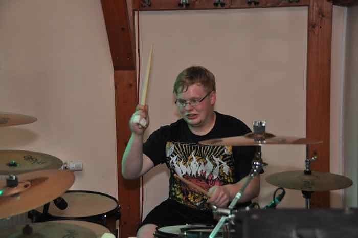 Hardcore im Alten Konsum Leimbach