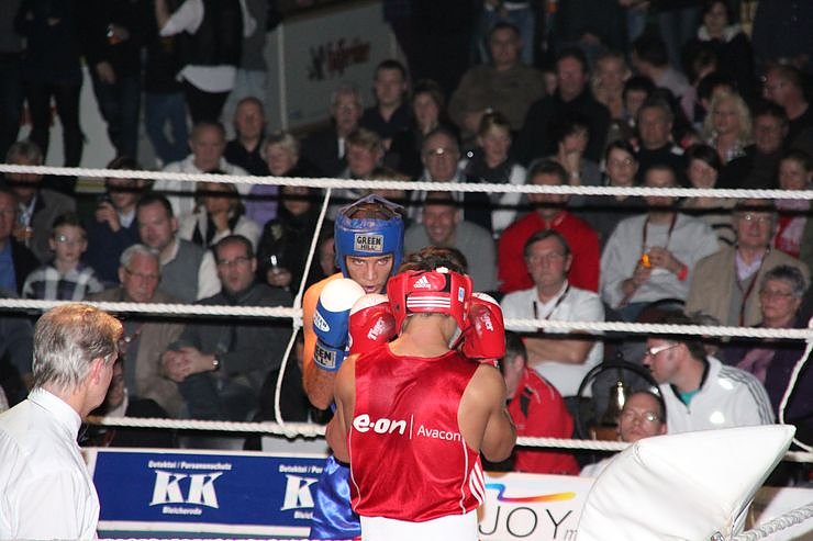 Revanche erk&auml;mpft