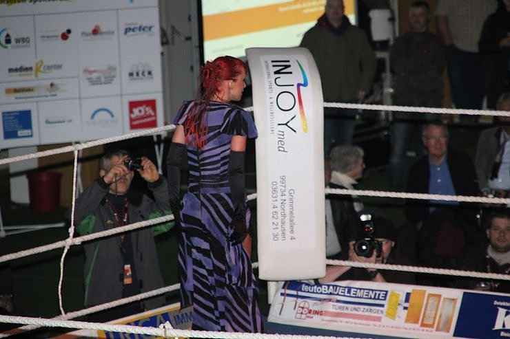 Revanche erk&auml;mpft