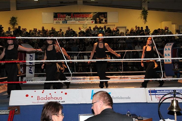 Revanche erk&auml;mpft