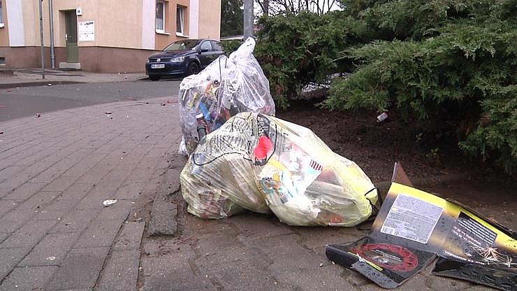 B&ouml;llerabfall auf den Stra&szlig;en
