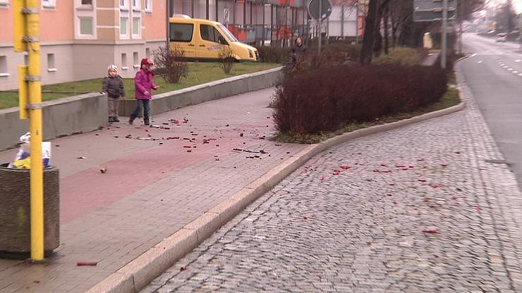 B&ouml;llerabfall auf den Stra&szlig;en