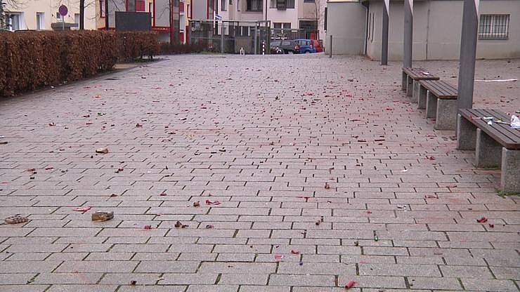 B&ouml;llerabfall auf den Stra&szlig;en