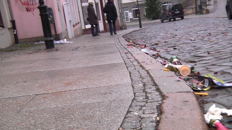 B&ouml;llerabfall auf den Stra&szlig;en