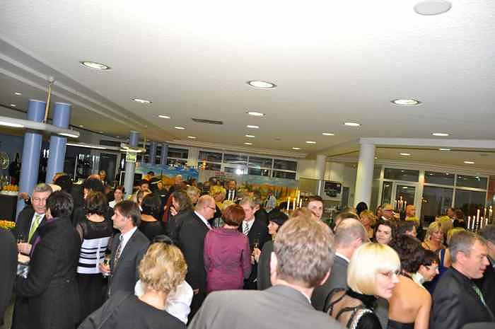 &Auml;rzte- und Apothekerball im Autohaus Peter