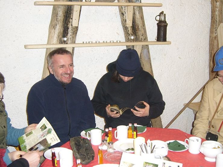 Neuer Flyer &uuml;bergeben