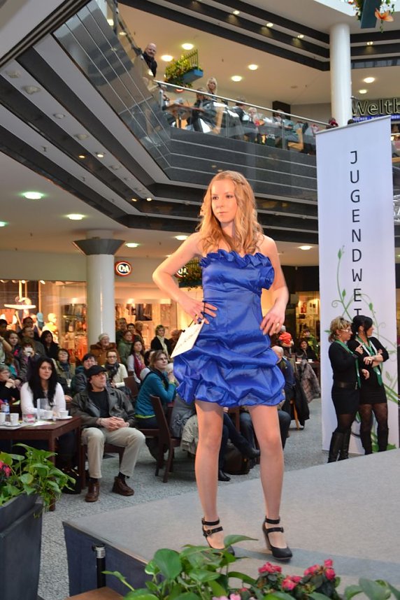 Mode, Mehr und Jugendweihe