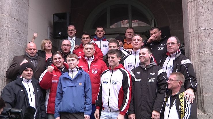 Empfang vor dem Nordh&auml;user Rathaus