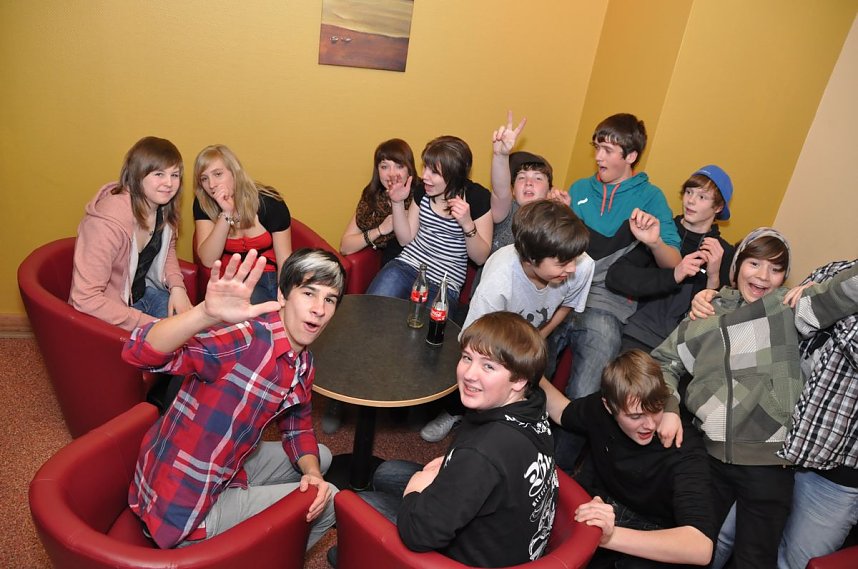 Fette junge Party im Klubhaus