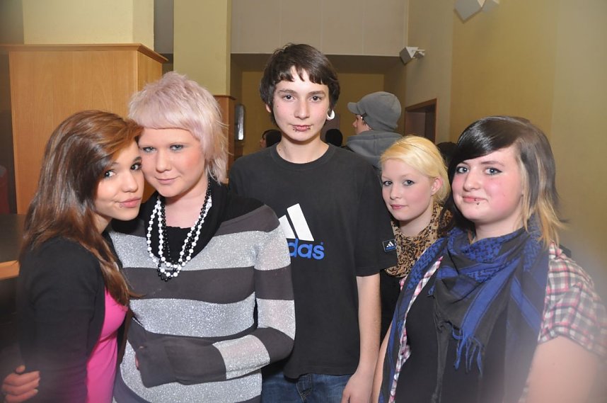 Fette junge Party im Klubhaus