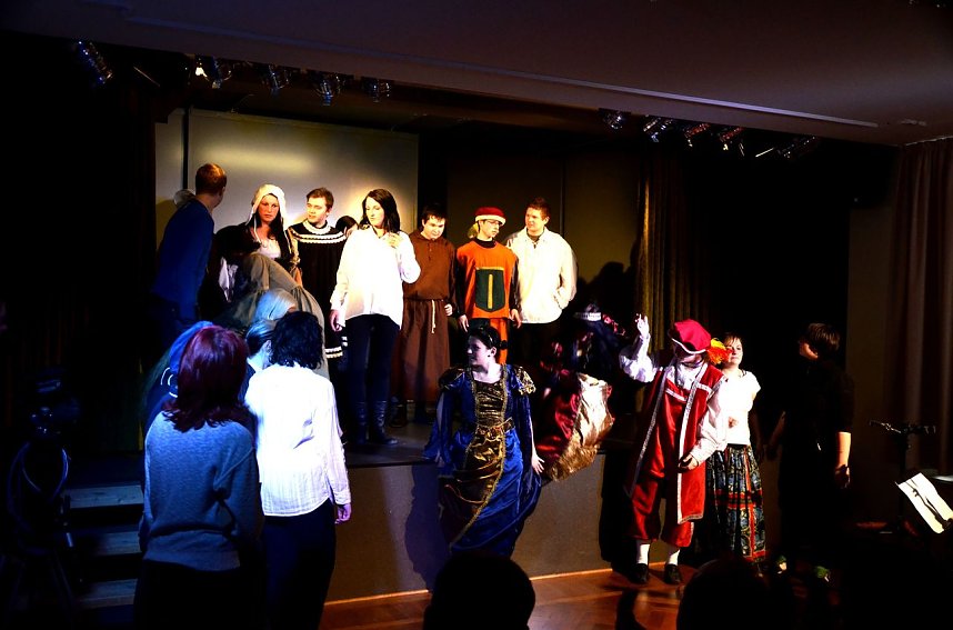 Er&ouml;ffnung mit Theater