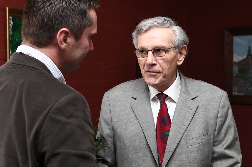 Klaus Becker zum 75.: NUV gratuliert