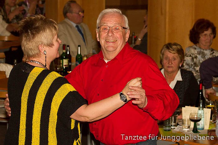 Tee getrunken und getanzt