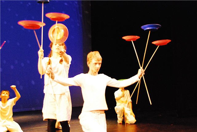 Zappelinins im Theater