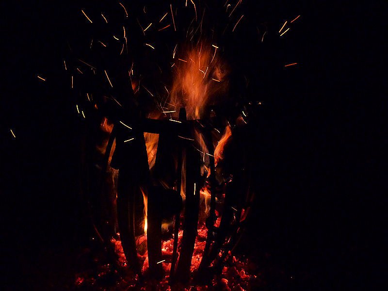 Osterfeuer in Nordhausen-Nord