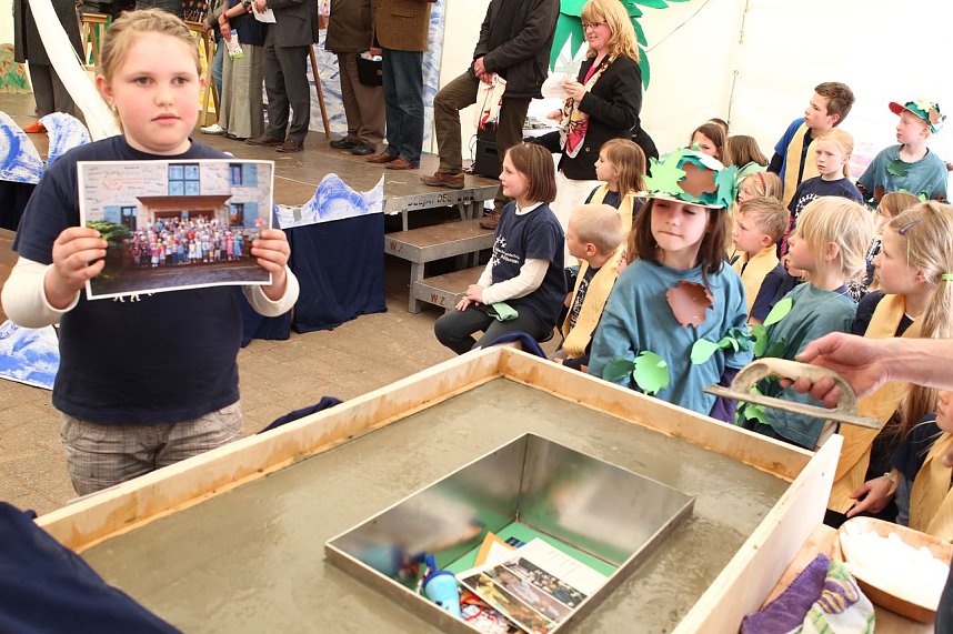 Grundsteinlegung mit Musical