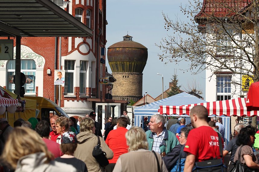 Vor und hinter der B&uuml;hne