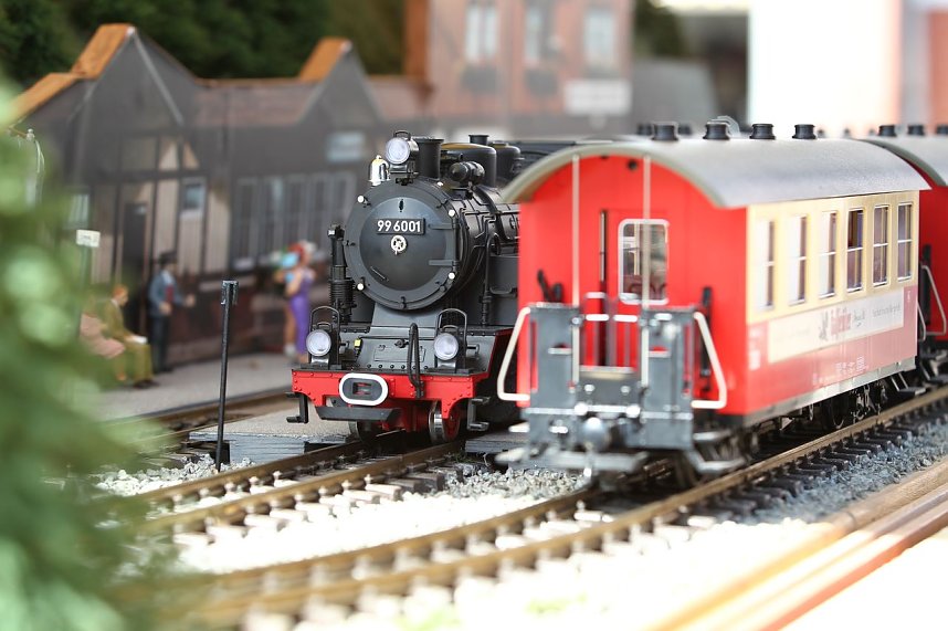 Vor und hinter der B&uuml;hne