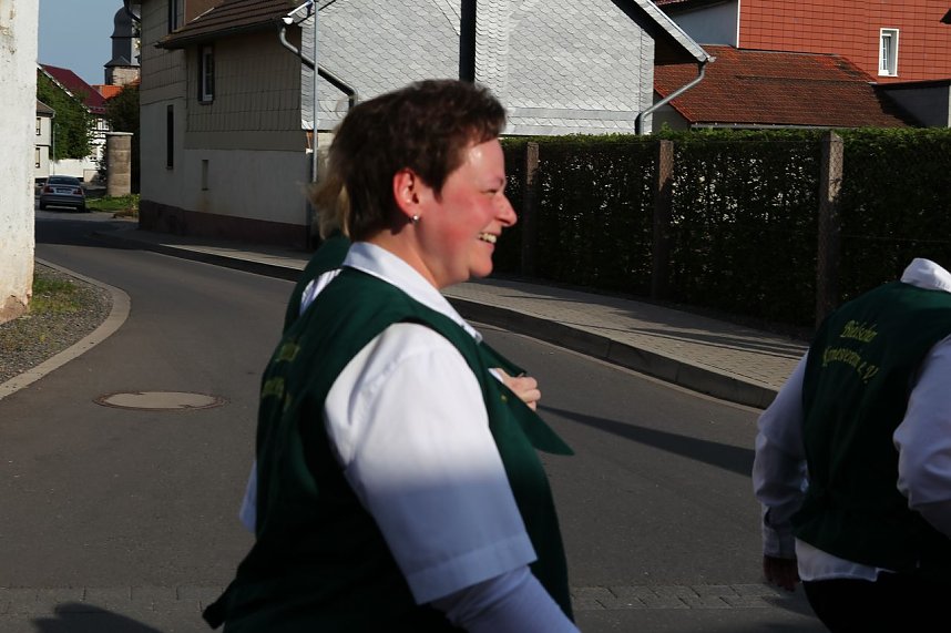 Maibaum in Bielen gesetzt