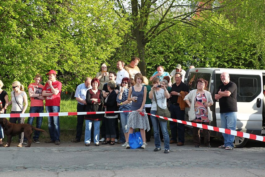 Maibaum in Bielen gesetzt
