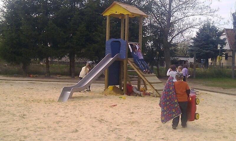 Neue Spielger&auml;te f&uuml;r Schulhort