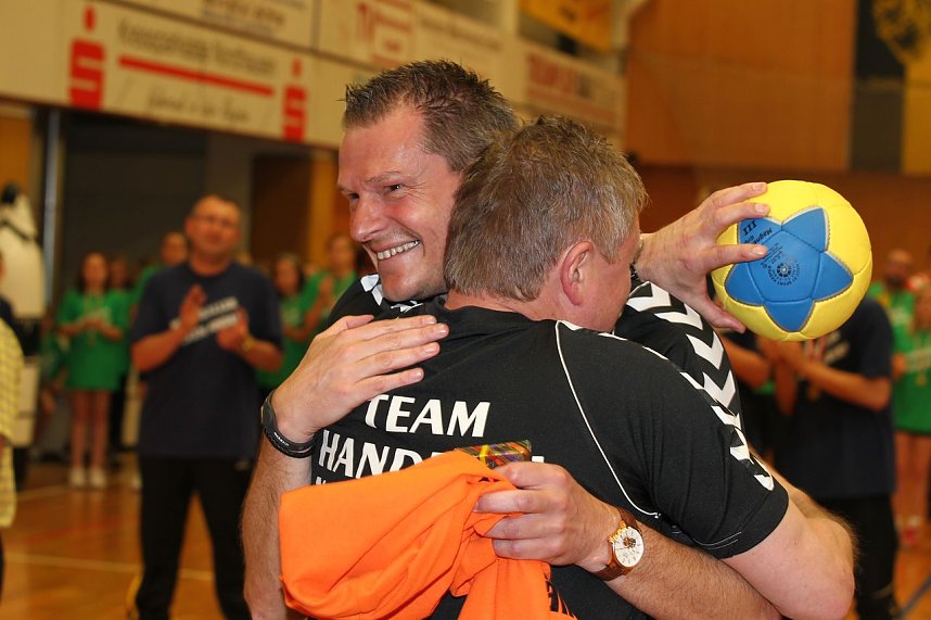 Abschied und Begr&uuml;&szlig;ung