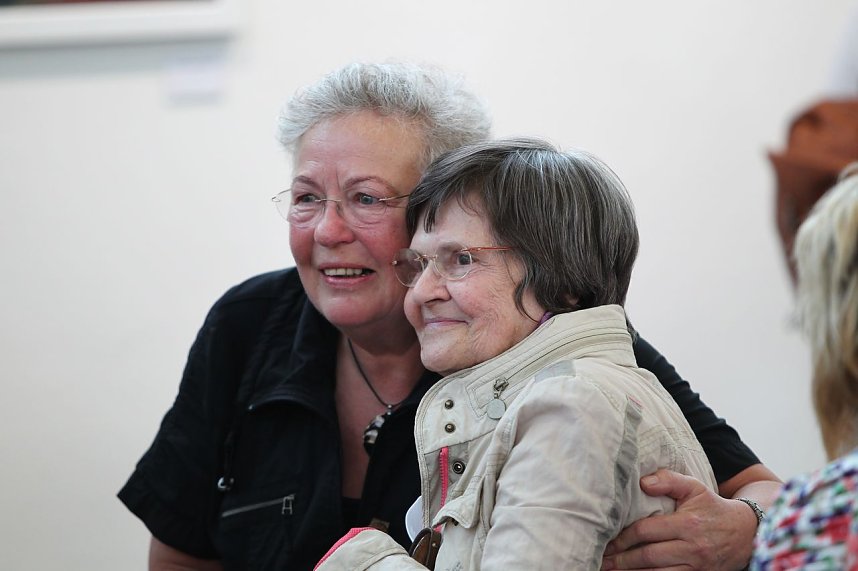 Dr. Barbara Scholz stellt aus