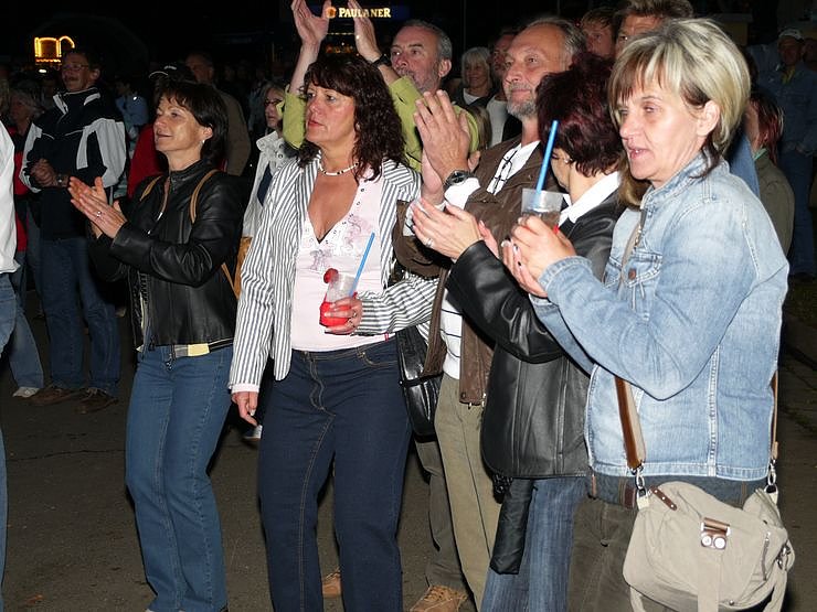 Petra Zieger und Band mit neuen und alten Songs