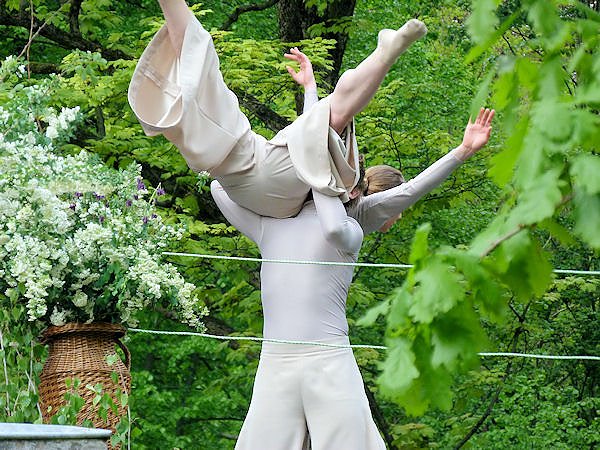 H&uuml;te und mehr im Park Hohenrode