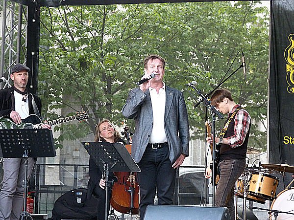 H&uuml;te und mehr im Park Hohenrode