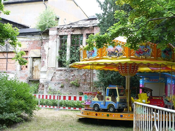 Vom Rathaus ins Gehege