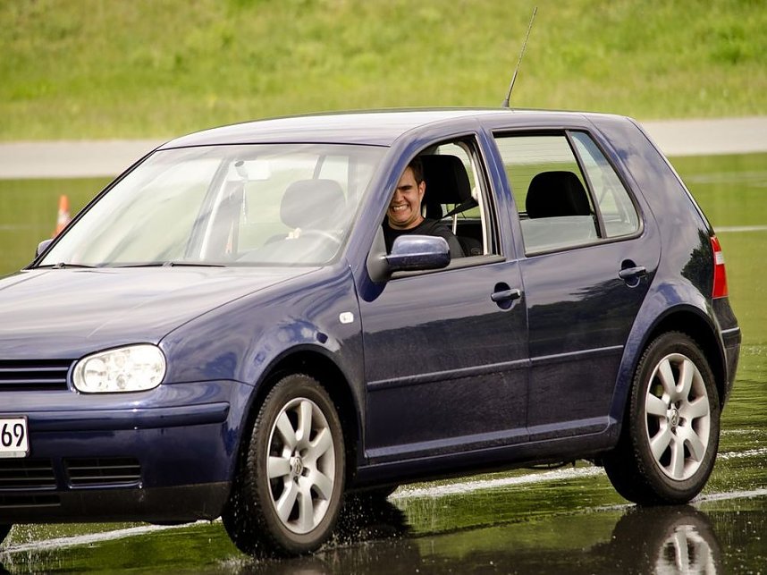 Geschleudert und gebremst