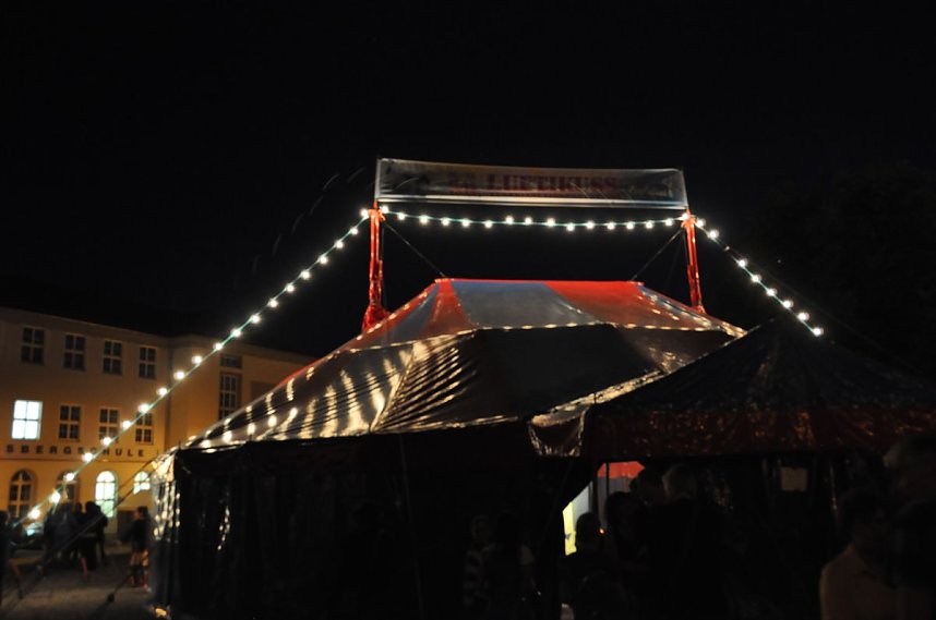 Quirliger Variet&eacute;abend zum Zirkusfestival