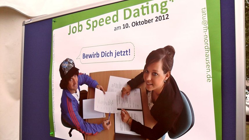 Gr&uuml;ndermesse auf dem Campus