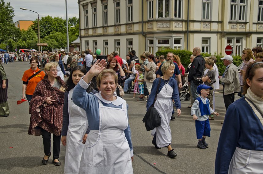 1085 Jahre in einem Umzug