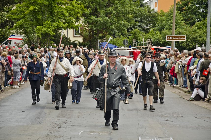 1085 Jahre in einem Umzug