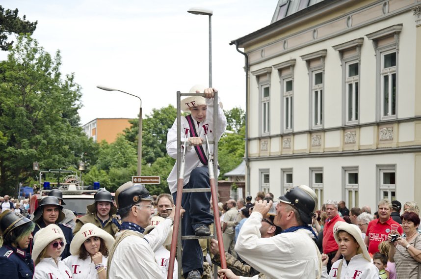 1085 Jahre in einem Umzug